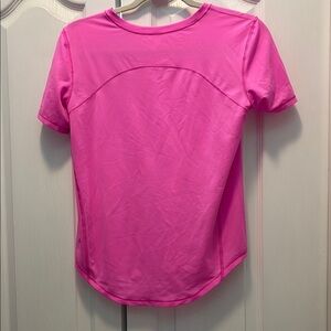 Lululemon size 4 Women's Hot Pink Short Sleeve Top